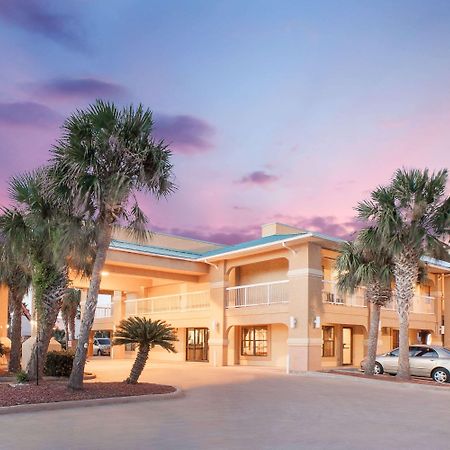 Super 8 By Wyndham Corpus Christi Hotel Exterior foto