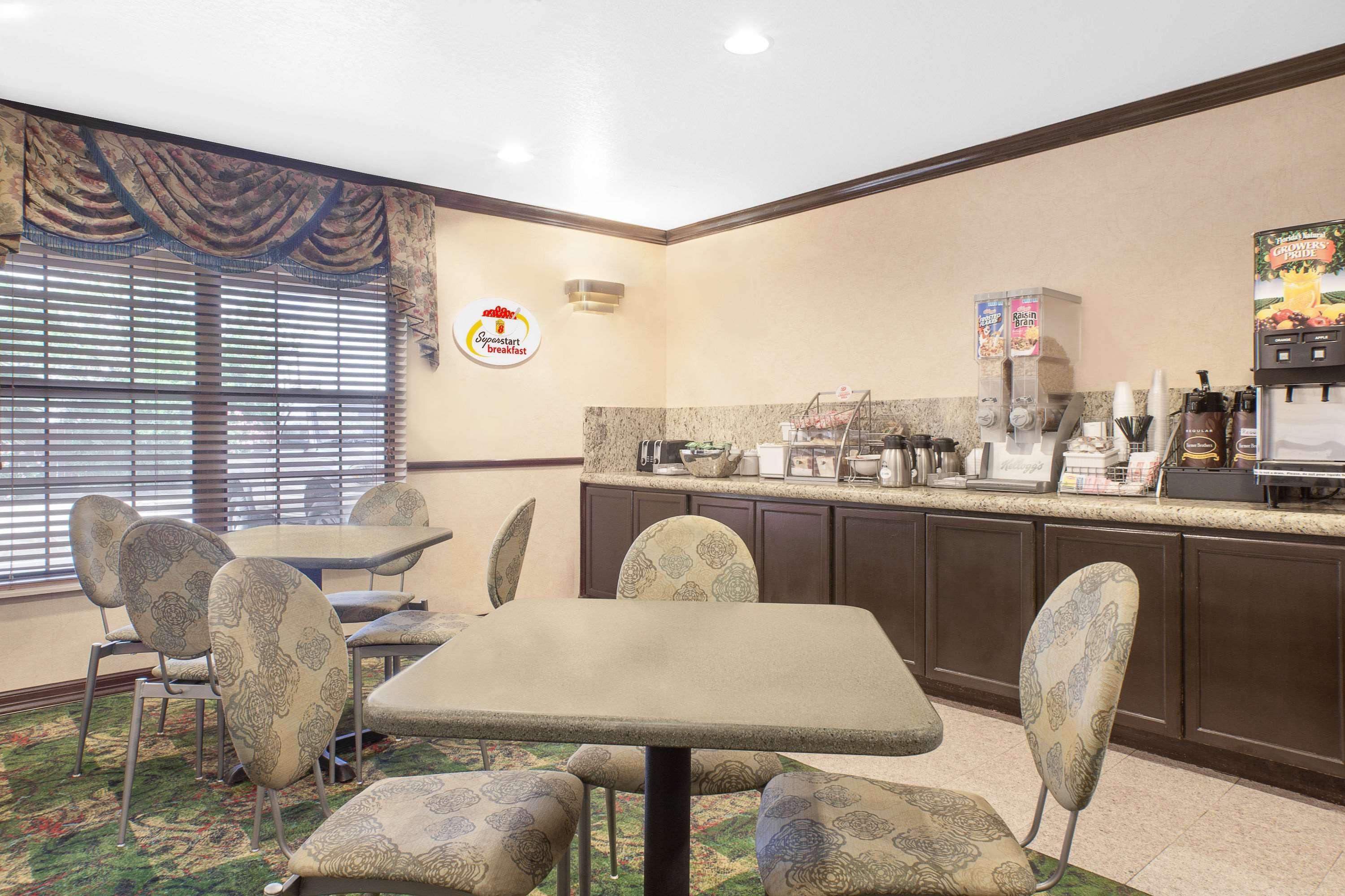 Super 8 By Wyndham Corpus Christi Hotel Exterior foto